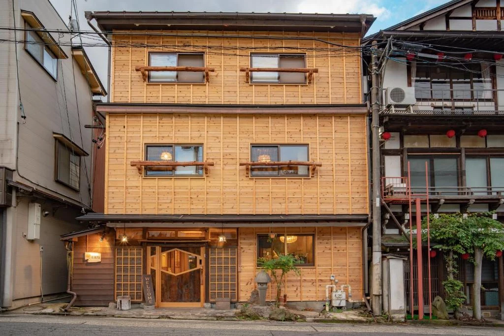 Aibiya is a modern guesthouse, cum hostel, located in Yudanaka Onsen, Japan Snow Monkey accommodation
